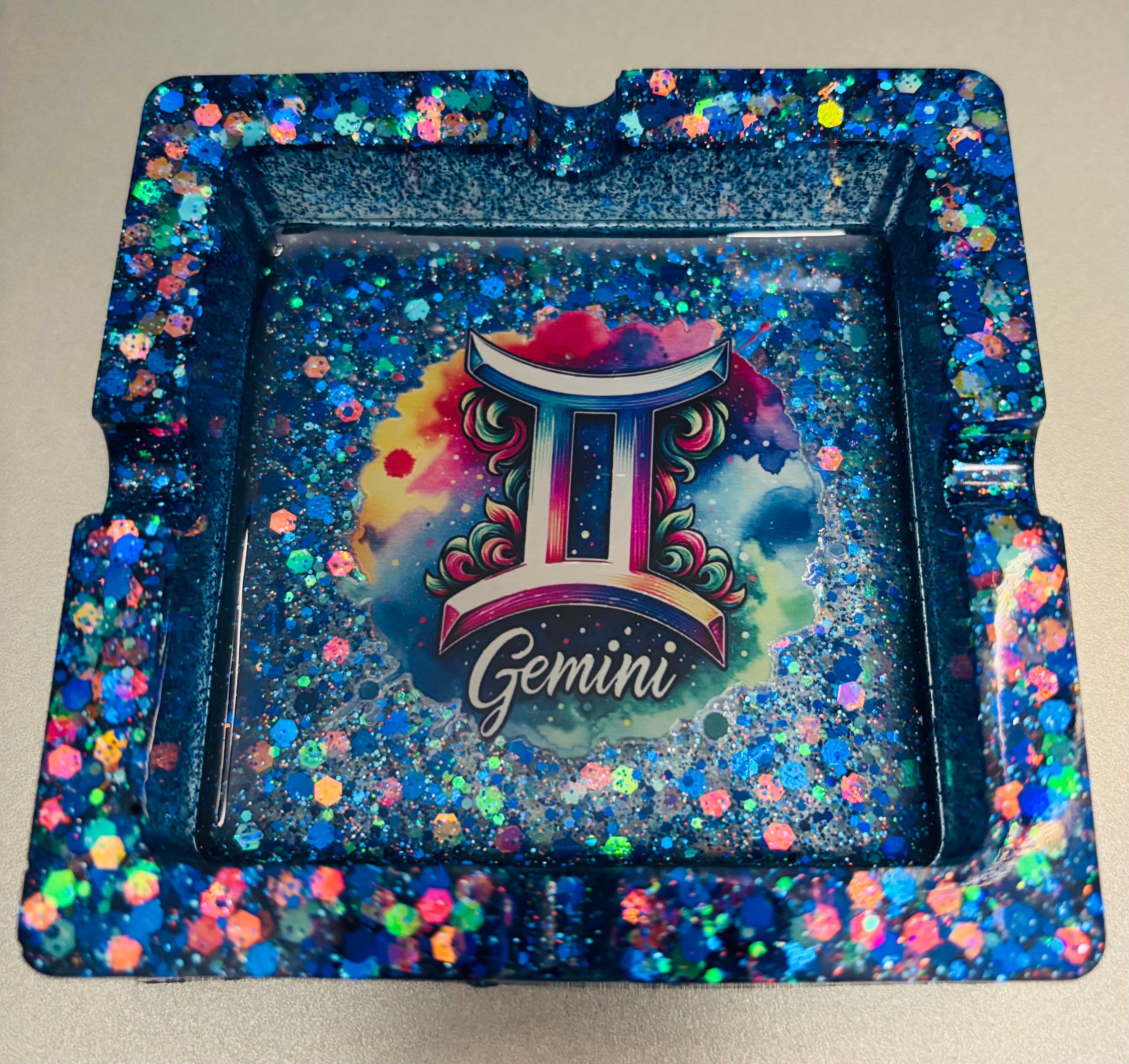 Zodiac Gemini Ashtray - Handmade Resin Zodiac Decor